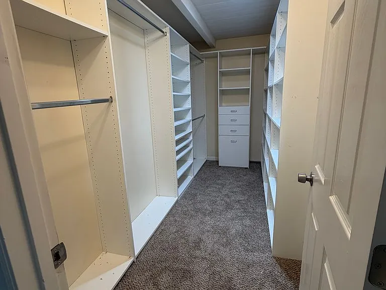 295 Roswell Dr — Photo 12