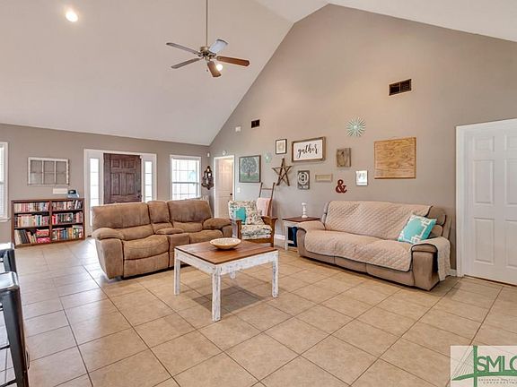5th image of 307 Yorkshire Dr