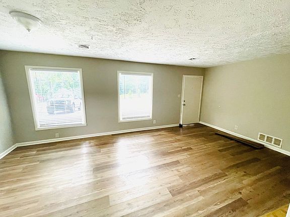 4th image of 3 Mimosa Dr