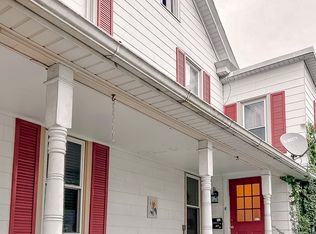 233 S Broad St, Lititz, PA 17543