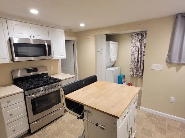 3 Lawton St, Fairhaven, MA 02719