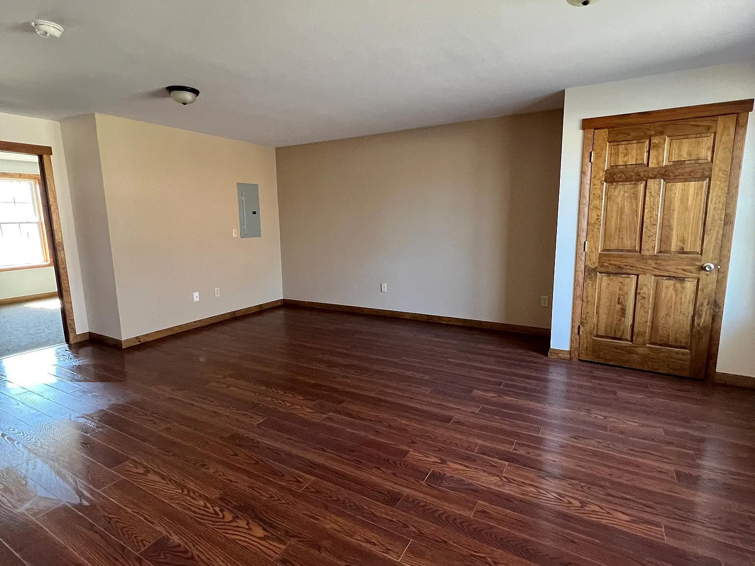 2 bed, $1,650 — Photo 4