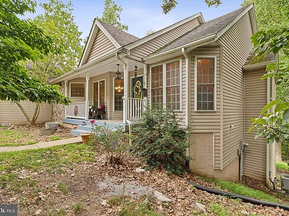 5th image of 338 Shenandoah Valley Dr