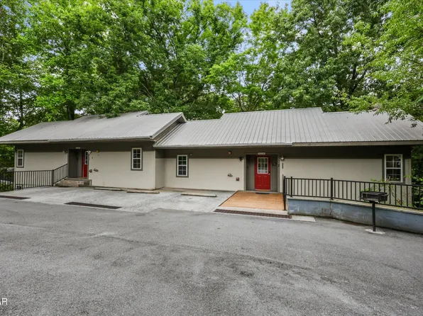 537 Johnson Ln Unit 2, Gatlinburg, TN 37738