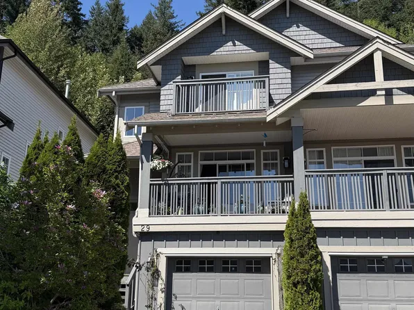 29 Hickory Dr, Pt Moody, BC V3H 5L9