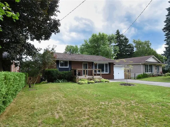 144 Victoria St, Norfolk County, ON N3Y 1L8