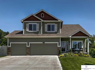 14105 S 18th St, Bellevue, NE 68123