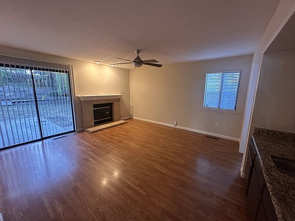 4th image of 4145 Rockford Dr