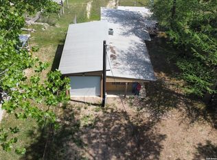 790 Lakeshore Dr S, Bandera, TX 78003