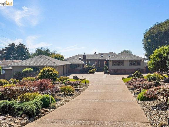 2nd image of 8765 Terrace Dr