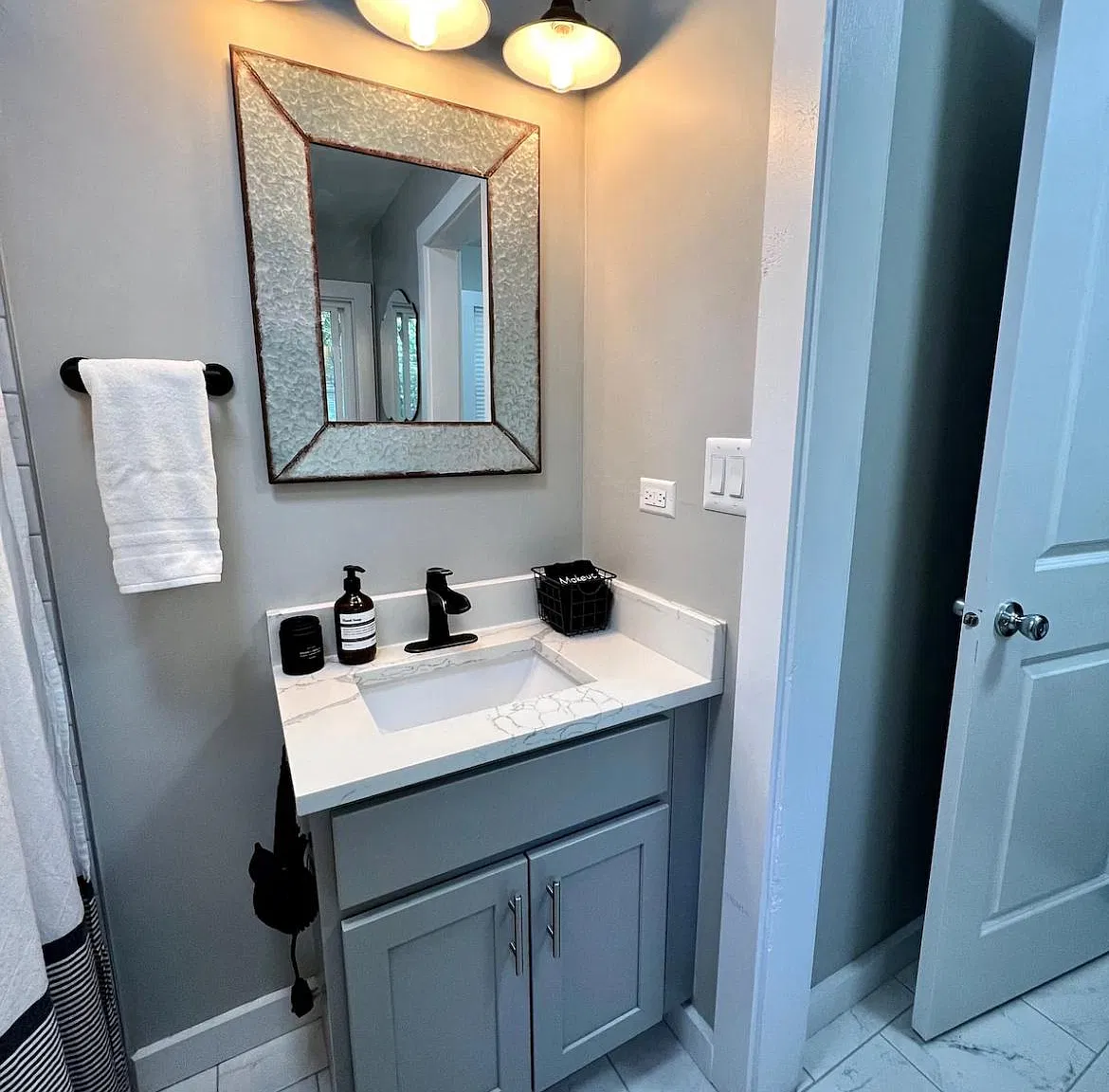 28488 W Valley Rd — Photo 3