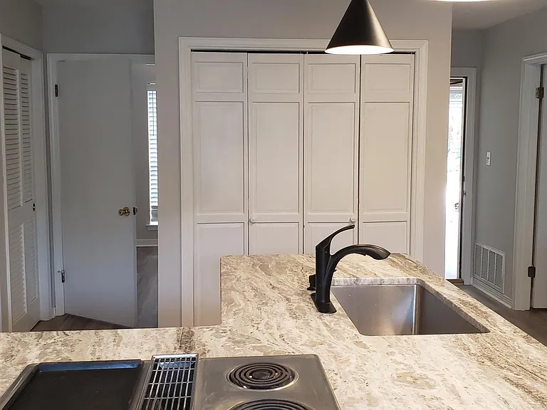 Primrose Dr — Photo 11