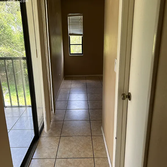 511 Manor Cir #1 — Photo 57
