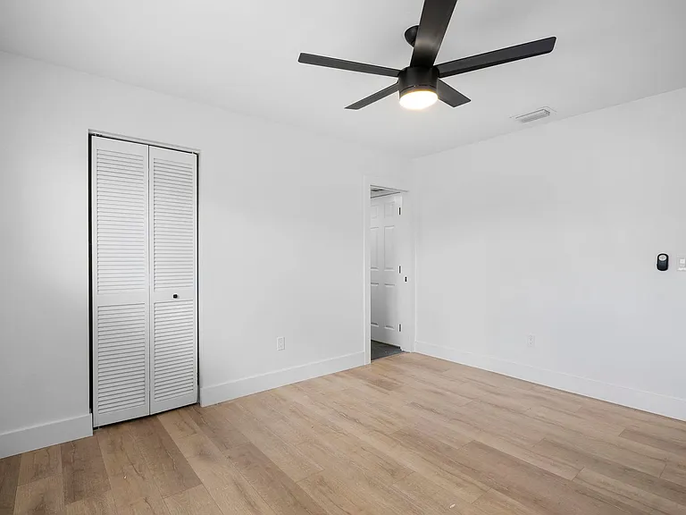 617 Hancock Bridge Pkwy — Photo 16
