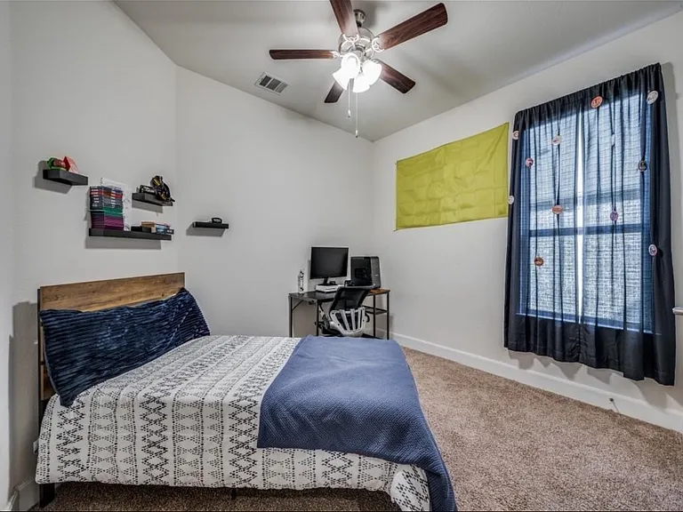 1448 Green Valley Way — Photo 7