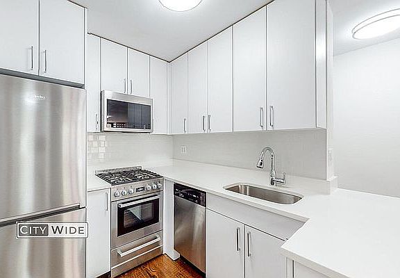 2nd image of 165 E 35th St APT 7D