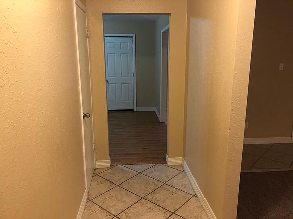 3rd image of 8845 Laura Ln