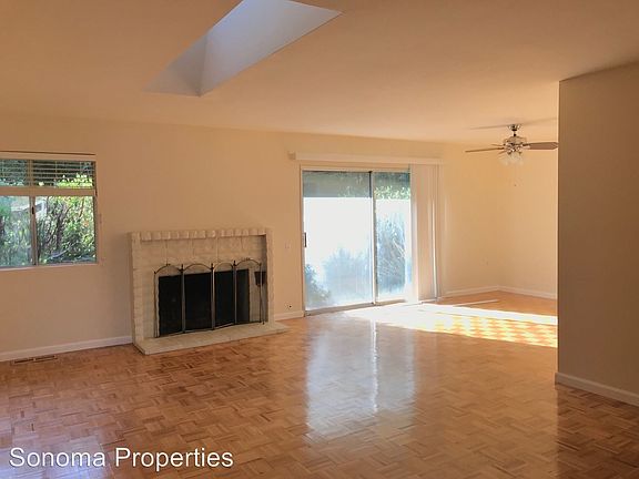 3rd image of 201 Temelec Cir