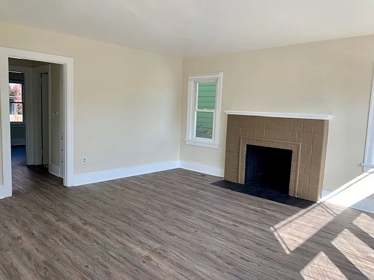 7511 Jones Ave NW — Photo 5