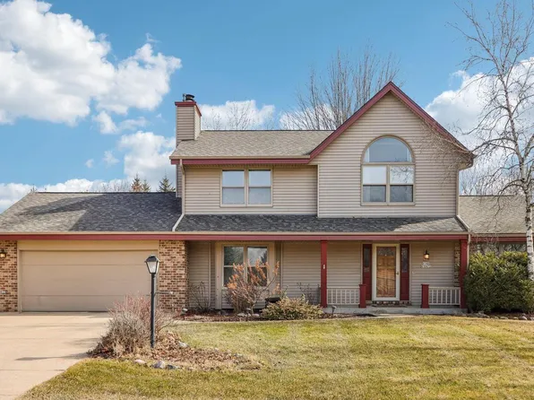W142N10472 Magnolia DRIVE, Germantown, WI 53022
