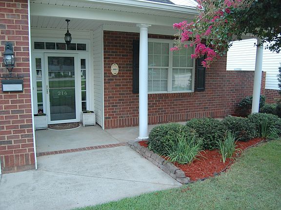 3rd image of 216 Powell Dr