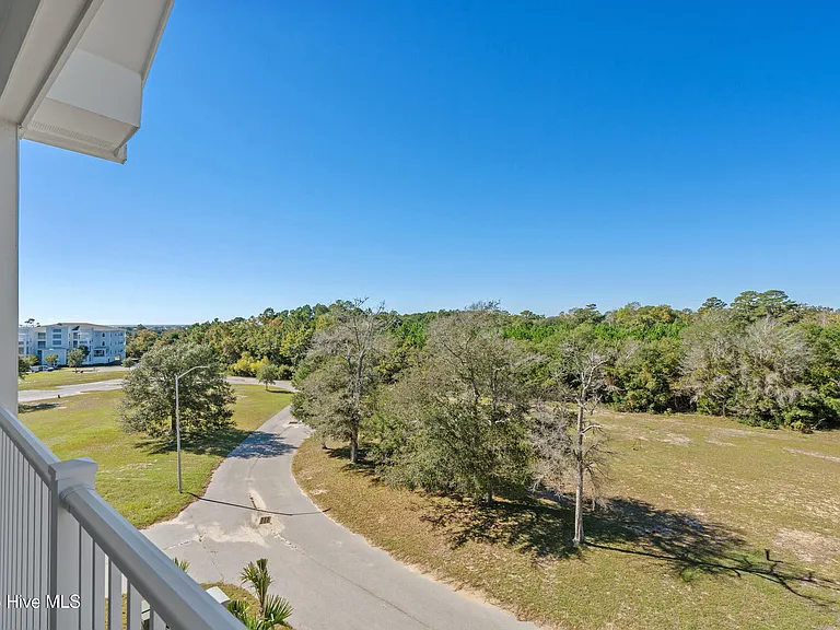 2272 Dolphin Shores Dr SW #402 — Photo 25