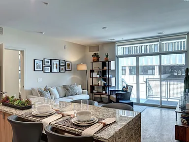 400 Rose 360 Virtual Tour