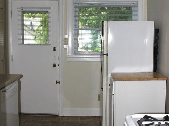 Entry to the apartment through the kitchen