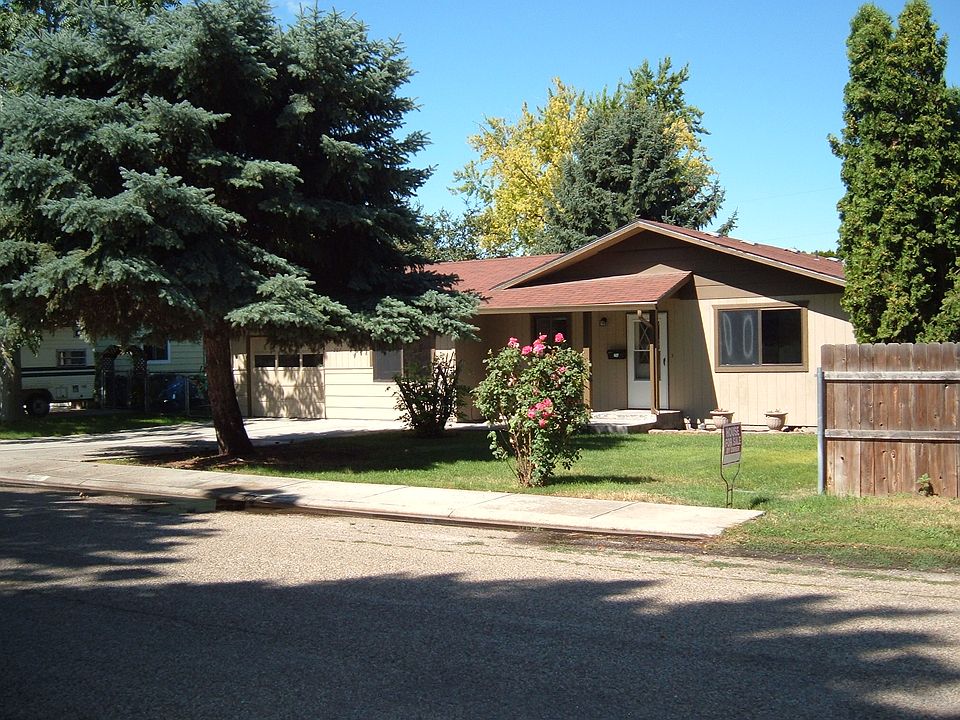 1st image of 207 N Gem St