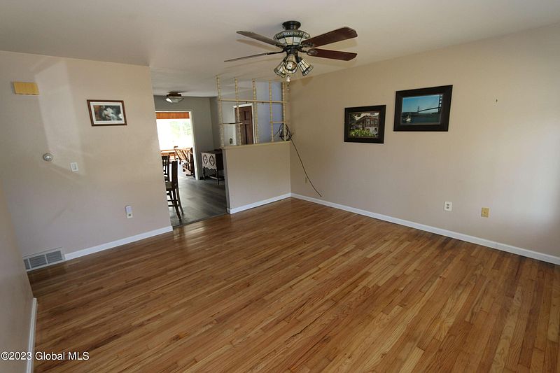 4th image of 39 S Westcott Road
