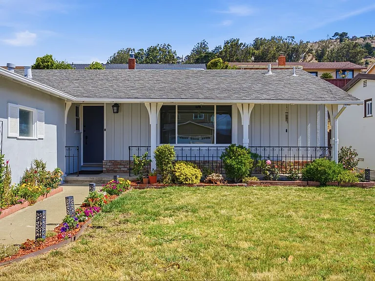 760 Cottonwood Ave — Photo 3