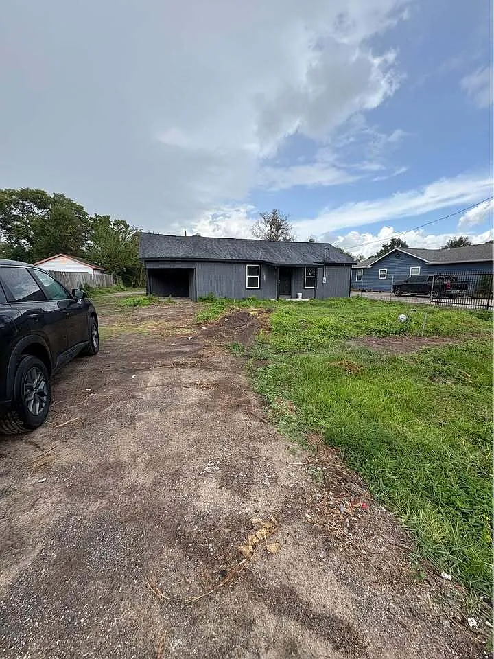 16409 Pecan Street - 1 — Photo 3