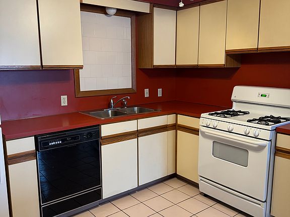 2nd image of 1218 Atwood Ave