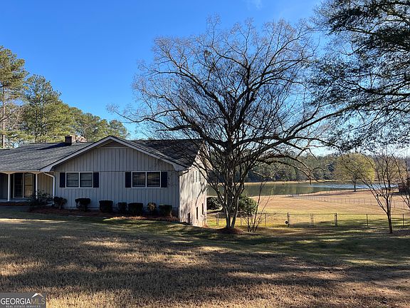 3rd image of 2791 Bonds Lake Rd NW