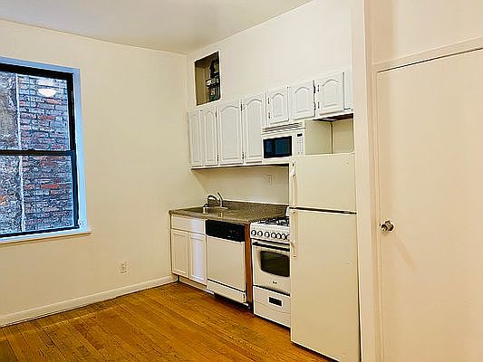 5th image of 60 2nd Ave #11