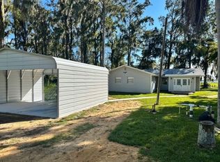 19 Windy Point Rd, Lake Placid, FL 33852