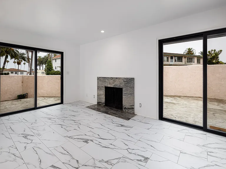 121 Burton Cir #1 — Photo 12