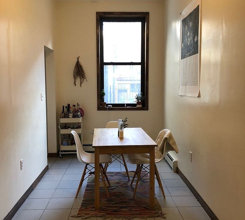 1st image of 217 E Broadway APT 2