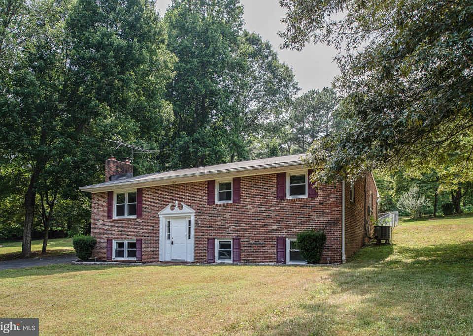 1st image of 1085 Lakeview Dr