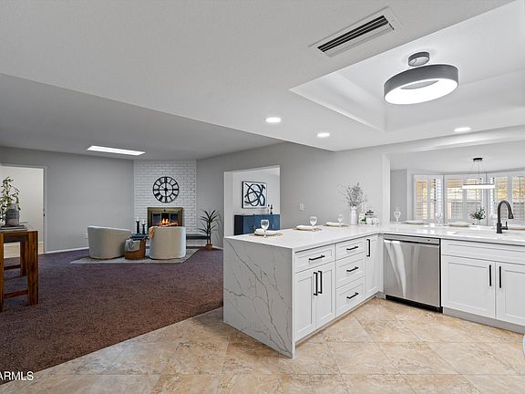 5th image of 1155 E VILLAGE CIRCLE Drive N