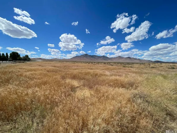 6032819 Orovista Rd, Winnemucca, NV 89445