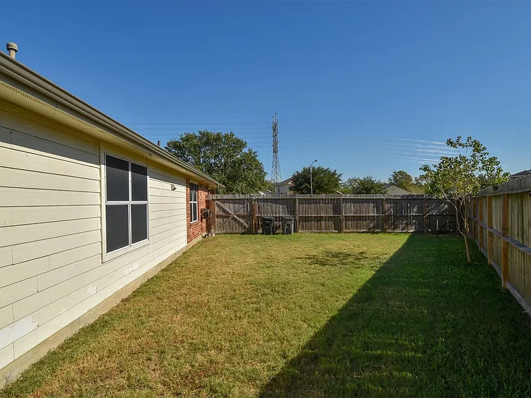 7215 Kransburg Ranch Dr — Photo 23