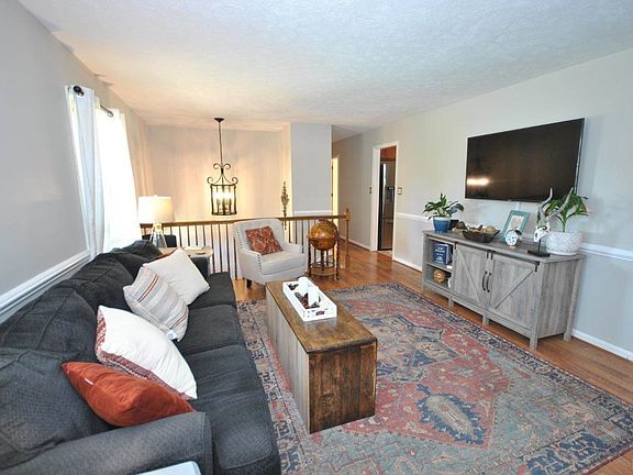 5th image of 311 Bob Cir #17