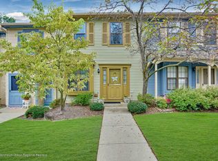 258 Grassmere Ct, Aberdeen, NJ