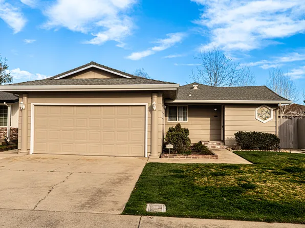 1028 Dover Dr, Lodi, CA 95242