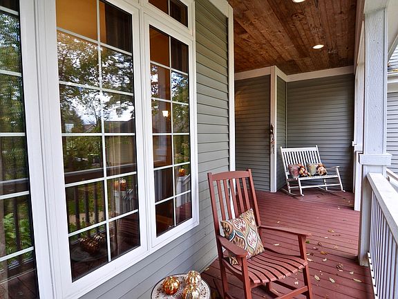 5th image of 31155 Daniels Dr