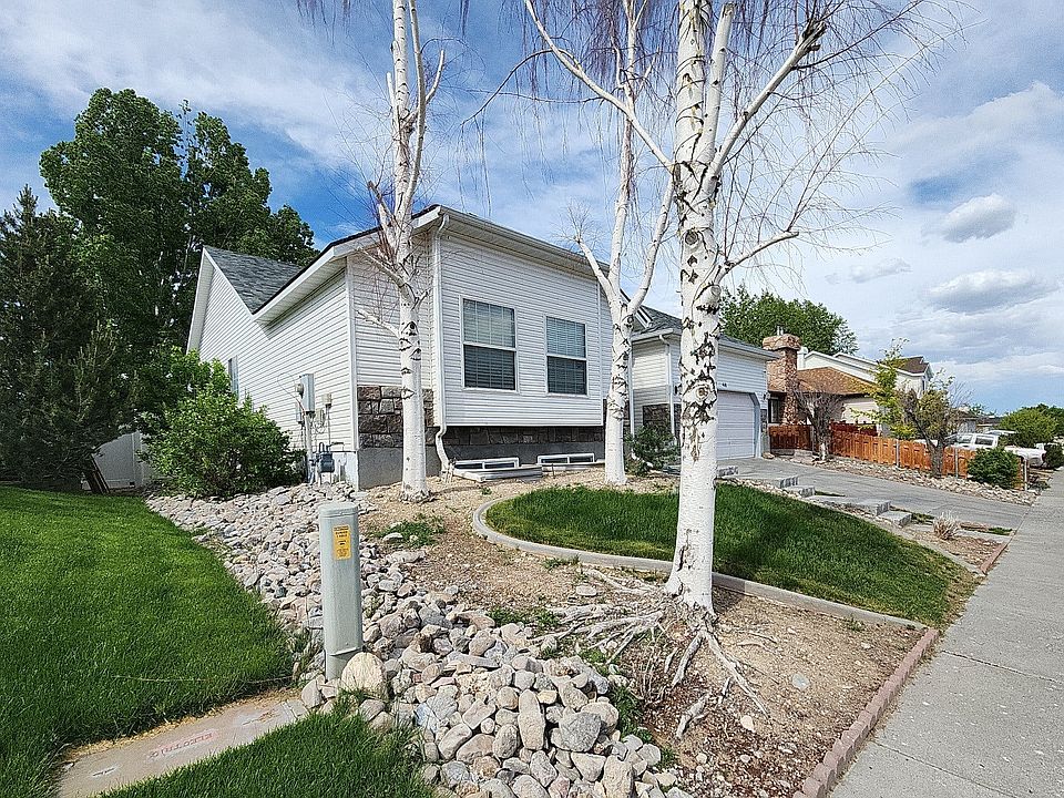 2nd image of 418 Poplar Dr