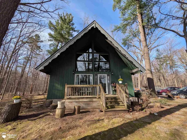 4734 Zemmer Rd, Columbiaville, MI 48421