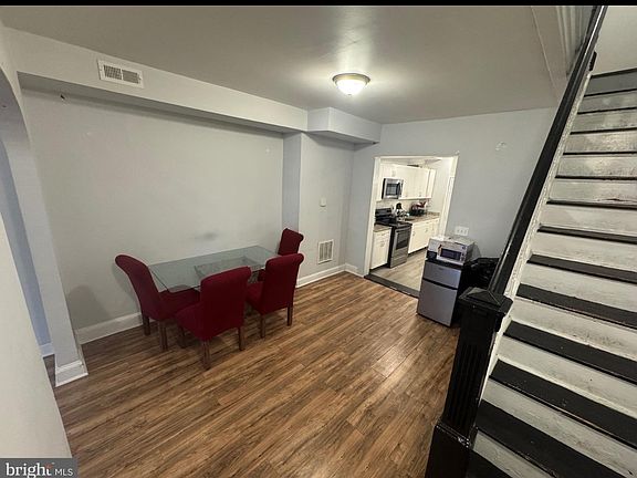 3rd image of 2039 Sinclair Ln