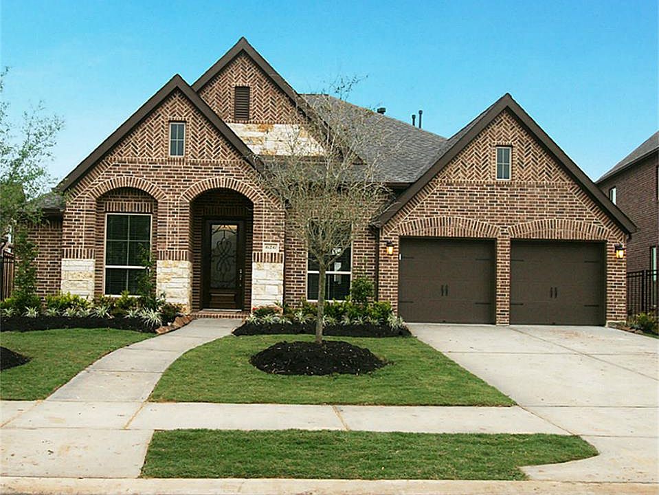 1st image of 626 Butterfly Garden Trl